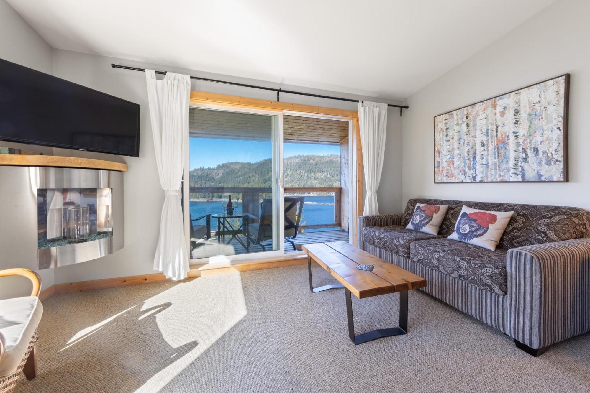 West Coast Wilderness Lodge Egmont Экстерьер фото