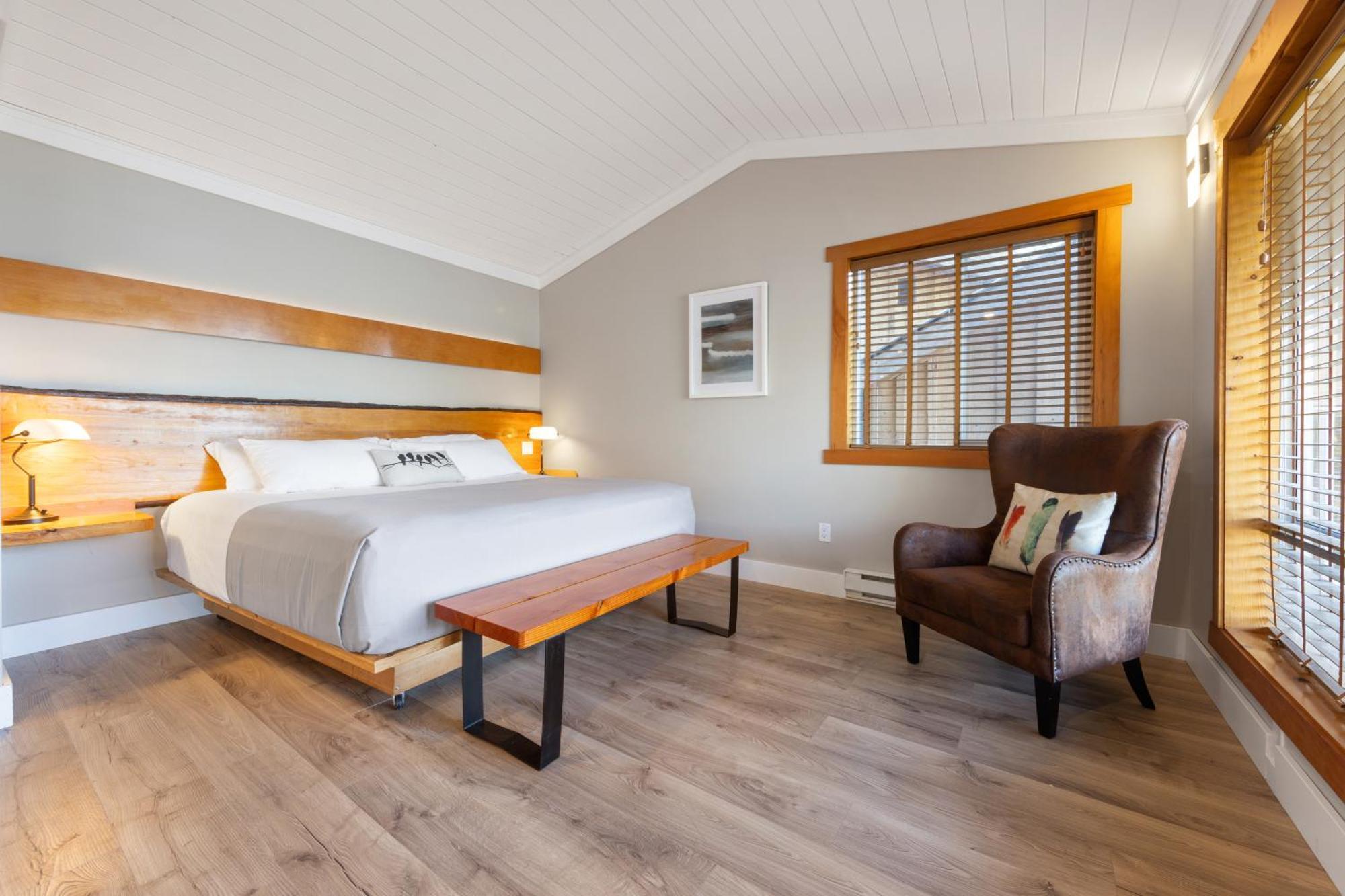 West Coast Wilderness Lodge Egmont Экстерьер фото