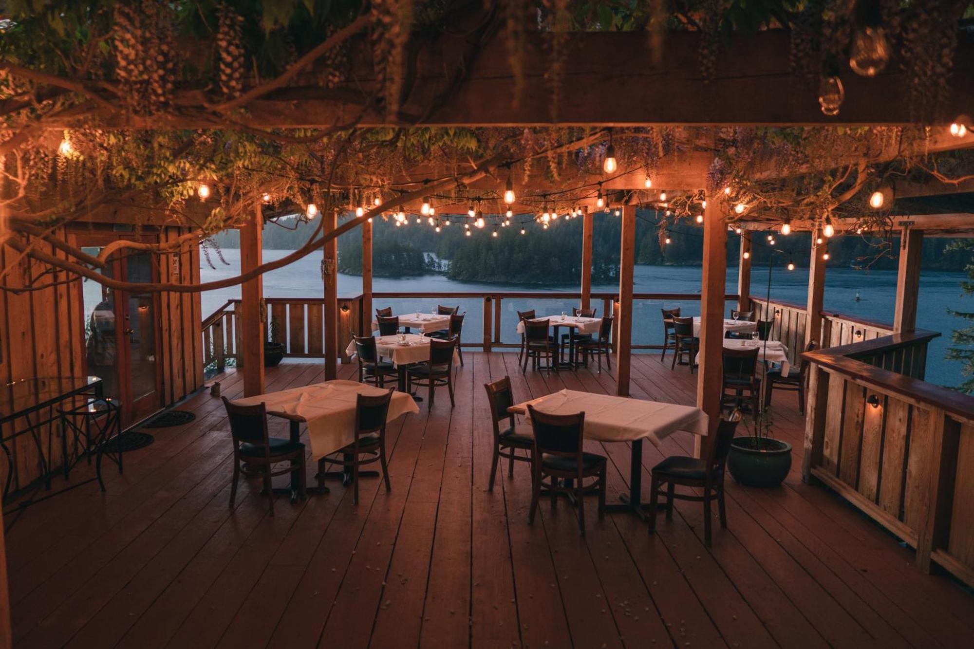 West Coast Wilderness Lodge Egmont Экстерьер фото